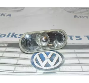 Повторитель поворота(в крыло) VW Volkswagen Фольксваген Т5 2003-2014