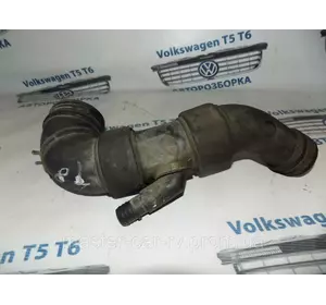 Патрубок повітряного фільтра VW Volkswagen Фольксваген Т5 2.5 TDI 2003-2010