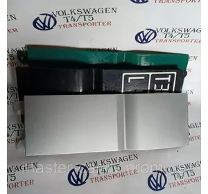 Нижня накладка кришки бака / накладка під баком VW Volkswagen t5 Volkswagen Transporter Т5 2003-2010