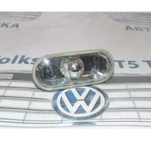 Повторювач повороту у крило) VW Volkswagen Фольксваген Т5 2003-2014