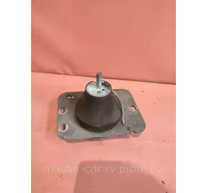 Подушка Опора двигуна мотора права Гідроопора 2,0 DCI Euro 5 Renault Trafic opel Vivaro Nissan Primastar Рено Трафік Подушка Опора двигуна мотора права Гідроопора 2,0 DCI Euro 5 Renault Trafic opel Vivaro Nissan Primastar Рено Трафік